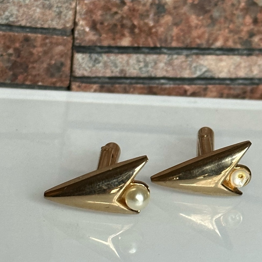 Swank Vintage Paper Airplane Gold Toned Cuff Links With Pearl Accents